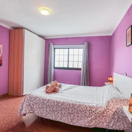 Double Bed 2-br Apartment